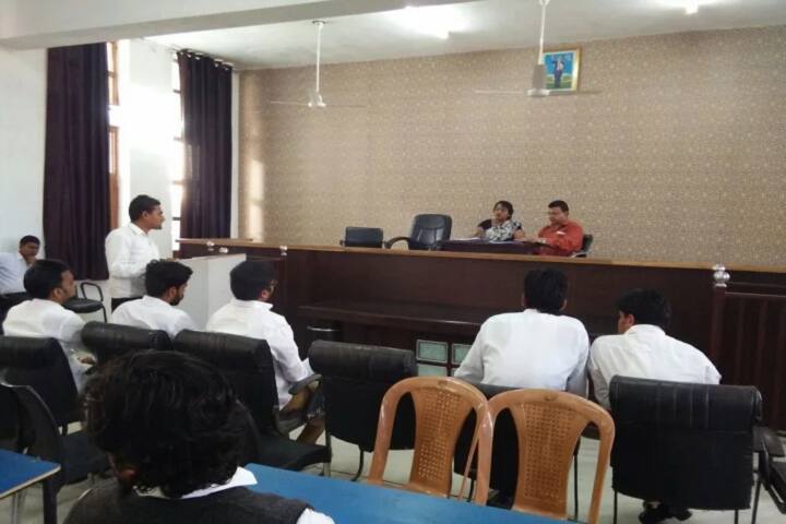moot-court